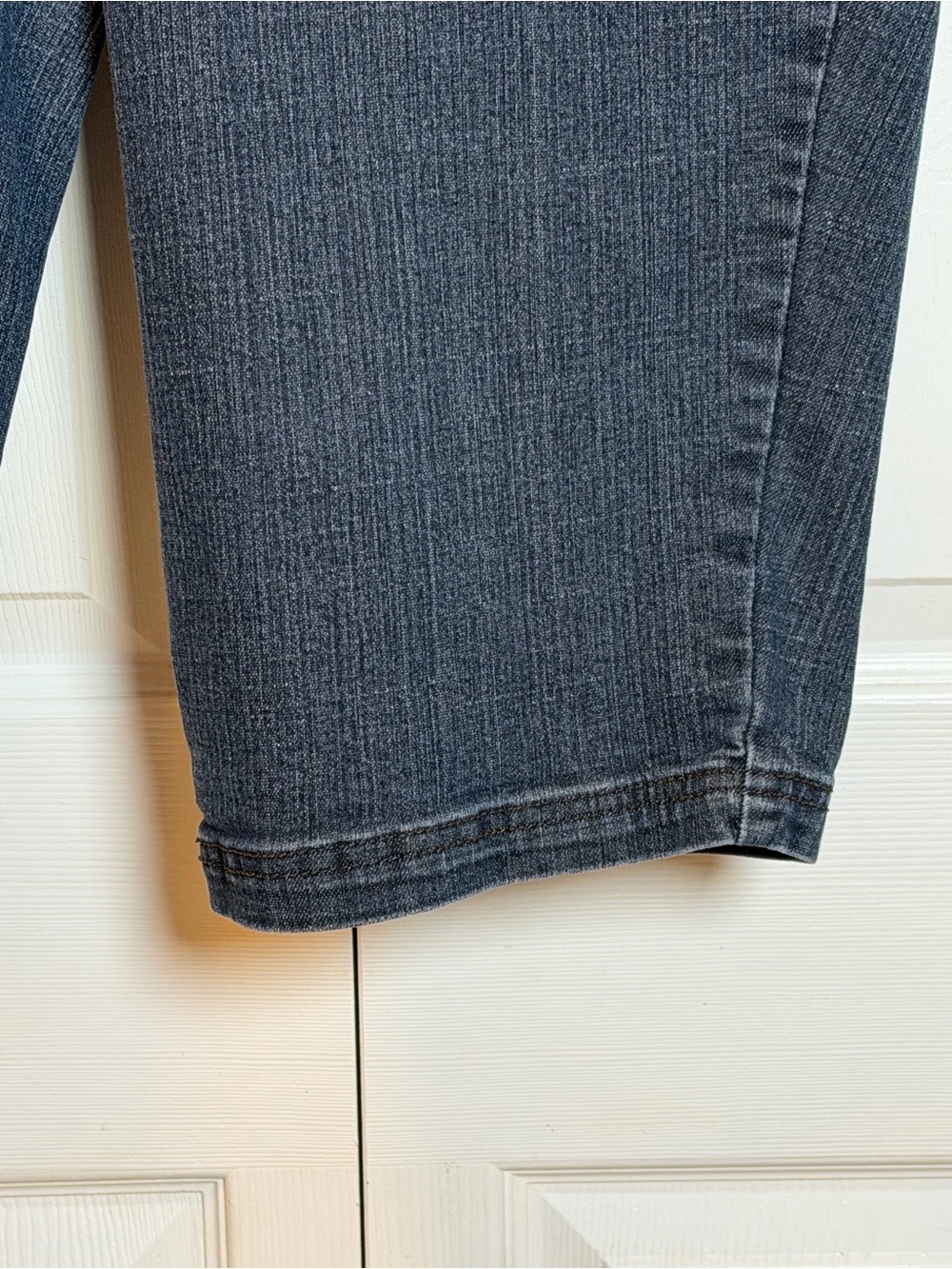 Liz Claiborne Slim Power Crop Jeans 22W Blue Stretch Plus Size Denim - Picture 2 of 8